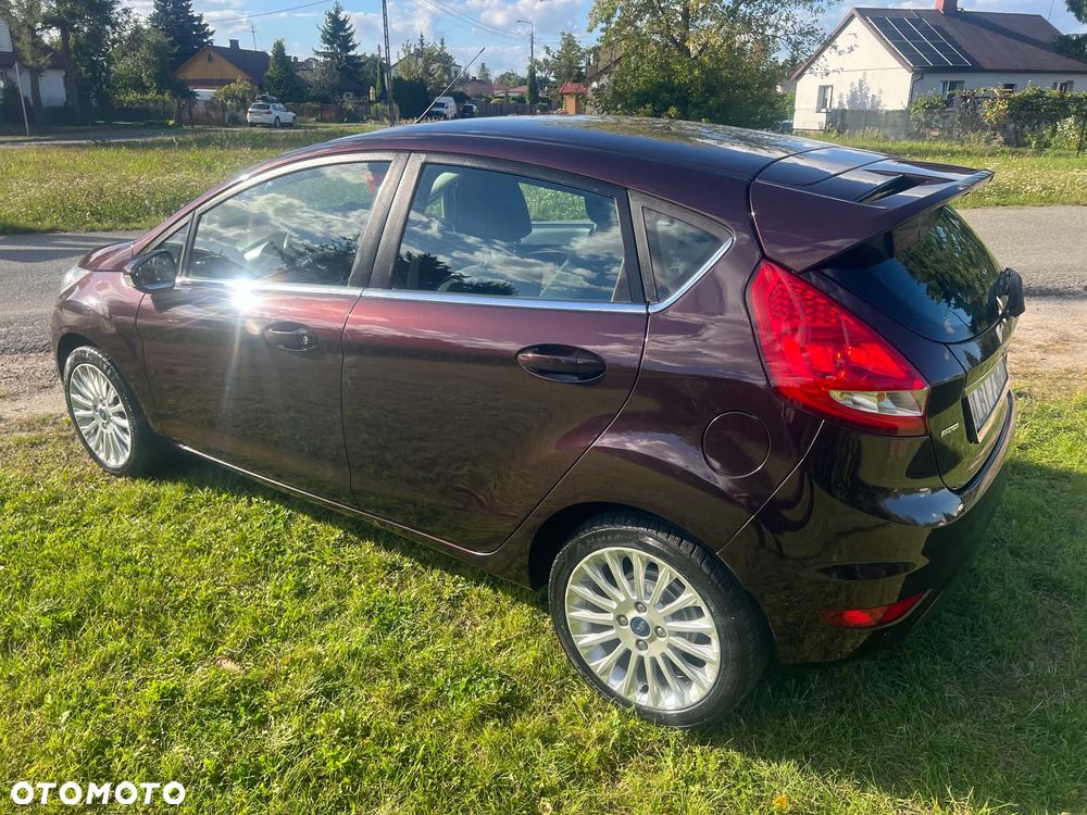 Ford Fiesta 1.6 TDCi Titanium - 17