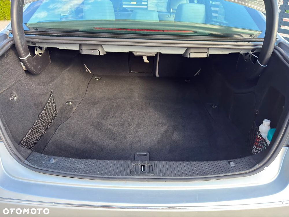 Mercedes-Benz Klasa E 250 CDI DPF BlueEFFICIENCY Avantgarde - 9