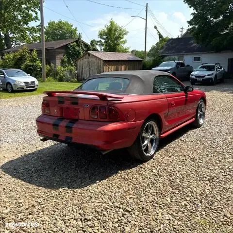 Ford Mustang - 34