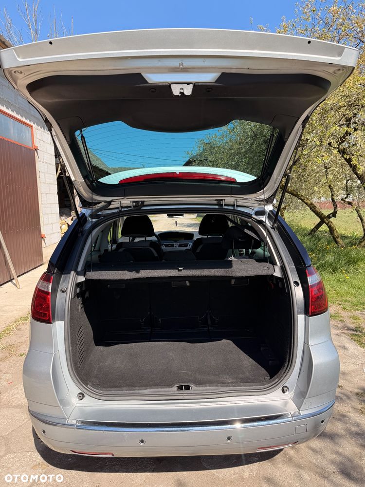 Citroën C4 Picasso 2.0 HDi FAP Exclusive - 6