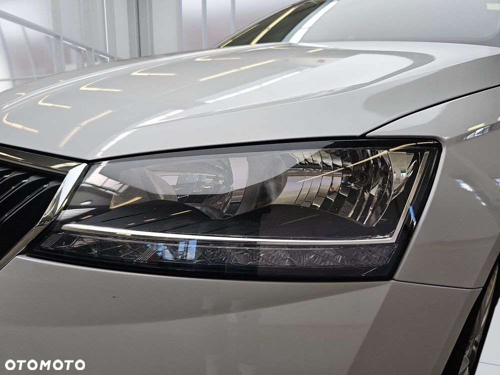 Skoda Fabia 1.0 TSI Ambition - 33