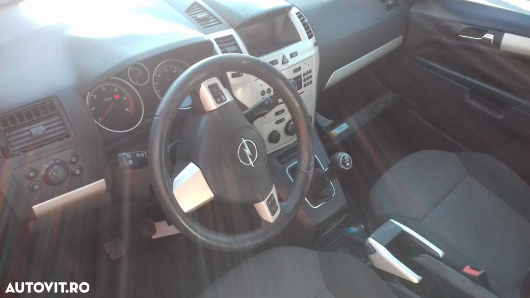 Dezmembrari  Opel ZAFIRA B  2005  > 0000 1.7 CDTI Motorina - 3