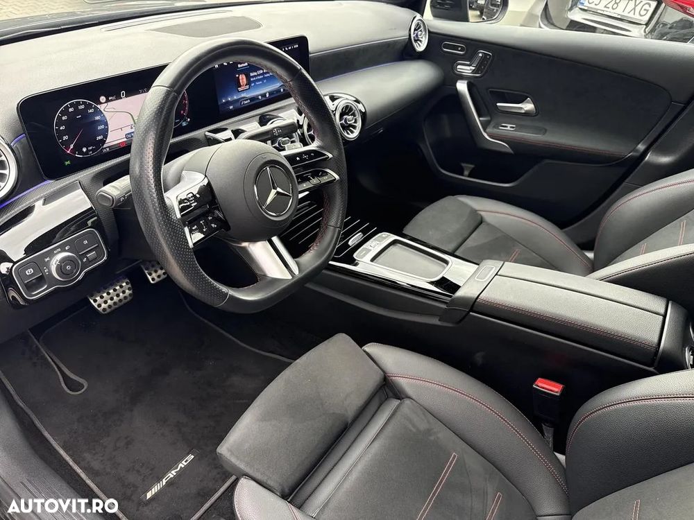 Mercedes-Benz A 200 MHEV 7G-DCT Sedan - 14