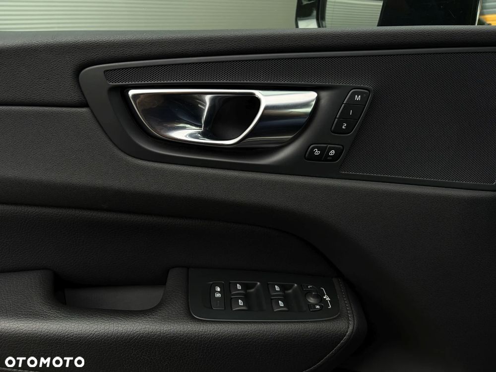 Volvo XC 60 D4 SCR Inscription - 33
