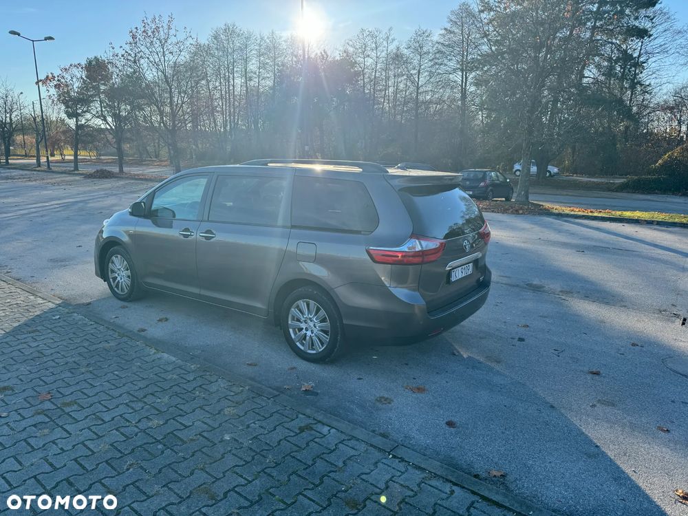 Toyota Sienna 3.5 V6 Limited AWD - 10