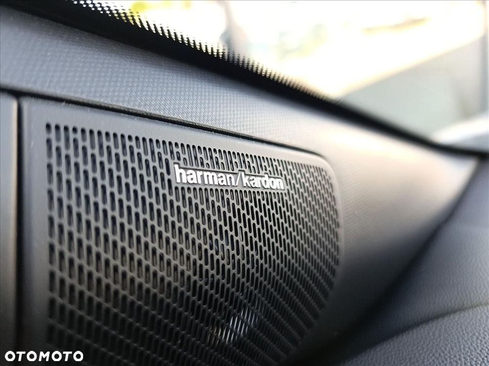 Renault Captur 1.3 TCe mHEV Techno EDC - 28