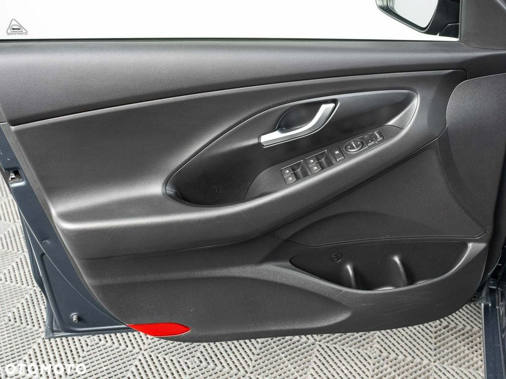 Hyundai i30 1.5 DPI Smart - 10