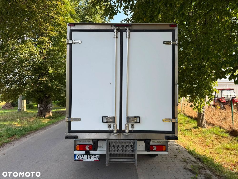 Nissan NV400 - 7