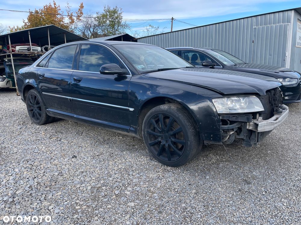 Audi A8 - 4