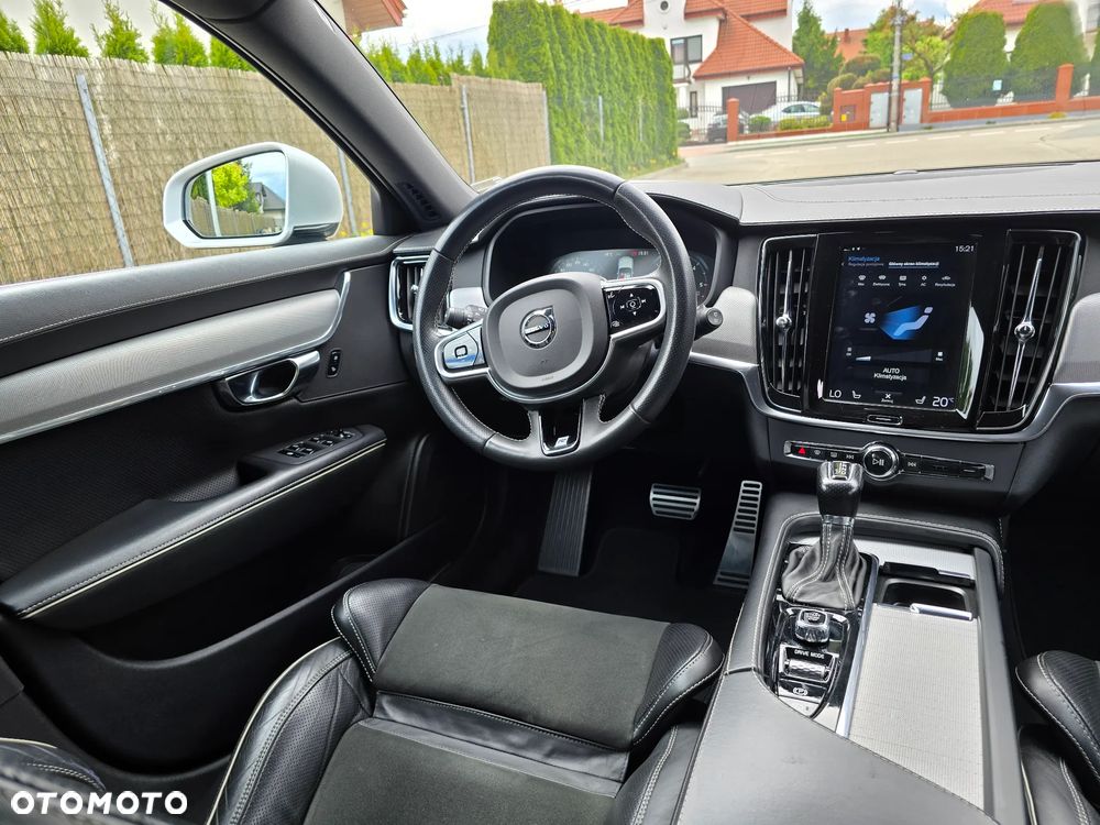 Volvo V90 D4 Geartronic R Design - 35