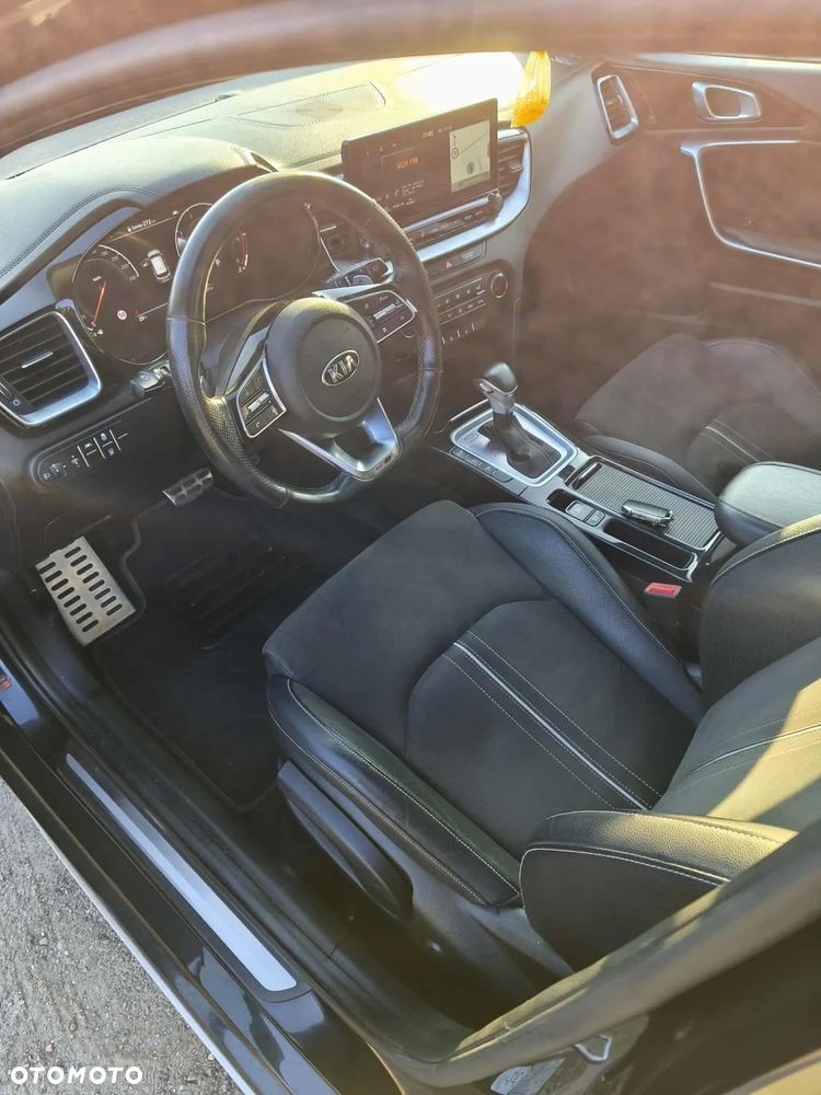 Kia ProCeed 1.6 CRDi GT Line DCT - 21