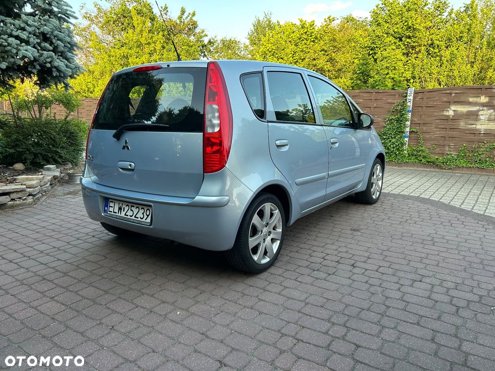 Mitsubishi Colt - 13