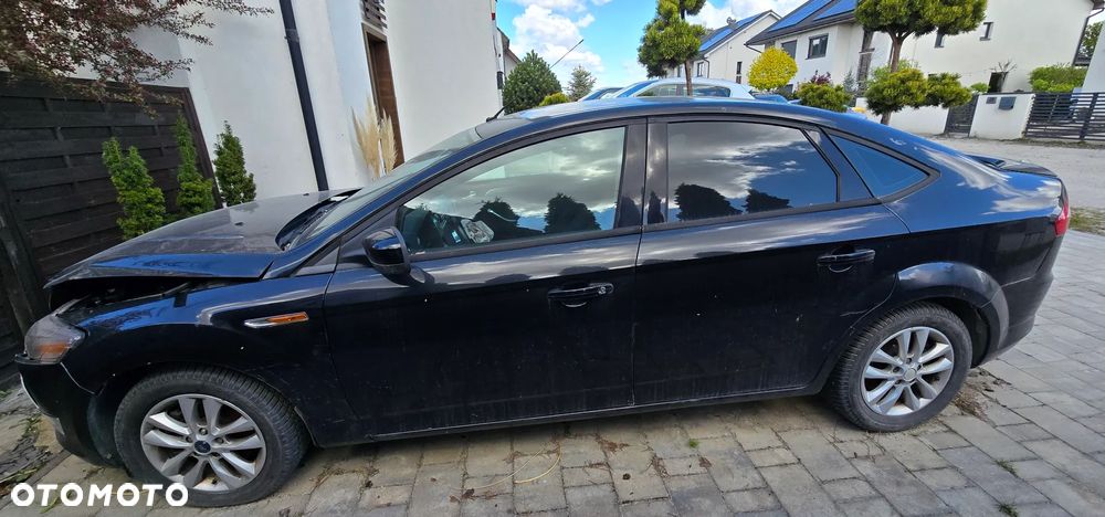 Ford Mondeo 2.0 TDCi Ambiente - 4