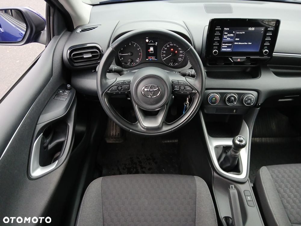 Toyota Yaris - 22
