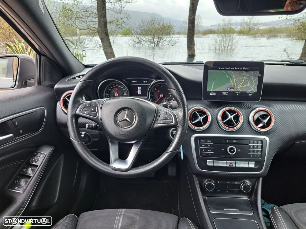 Mercedes-Benz A 180 d 7G-DCT Urban - 18