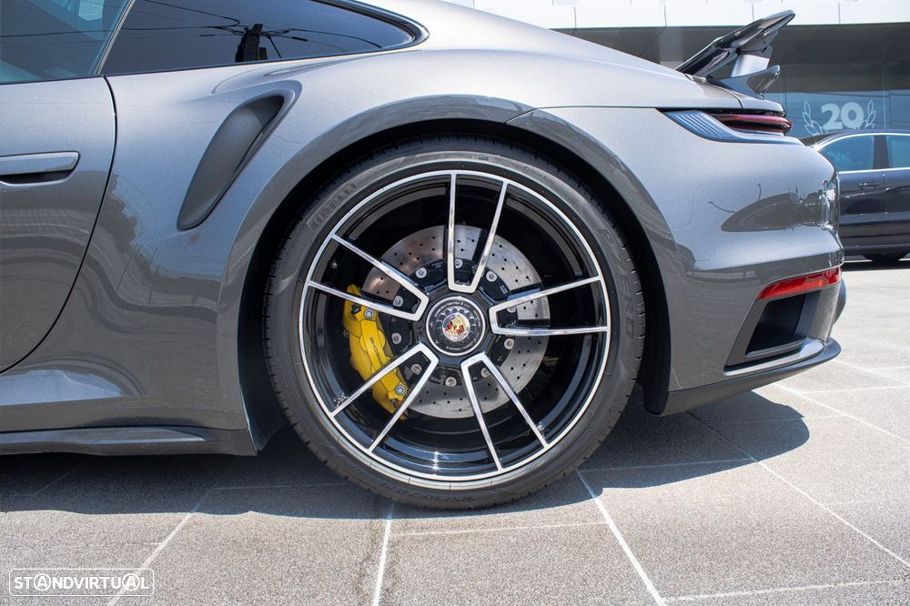 Porsche 911 (992) Turbo S PDK - 12