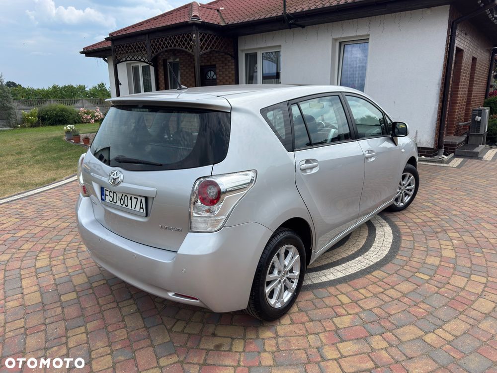 Toyota Verso - 8