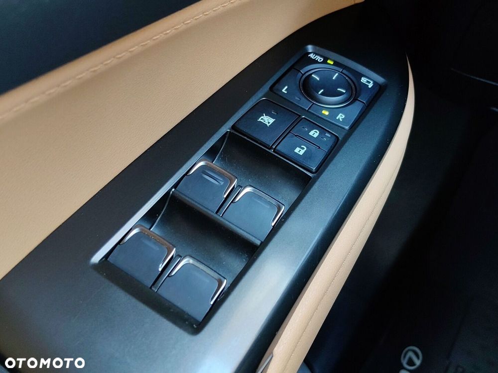 Lexus NX 450h+ Prestige AWD - 27