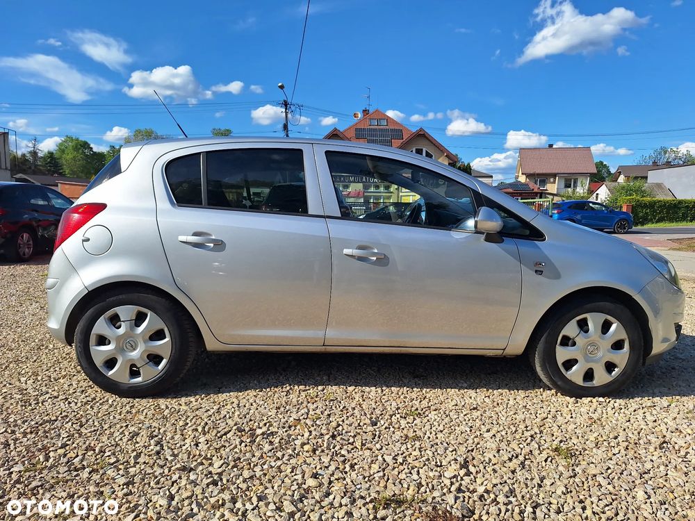Opel Corsa 1.4 16V Active - 12
