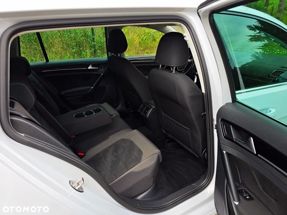 Volkswagen Golf 1.5 TSI ACT OPF DSG Highline - 10