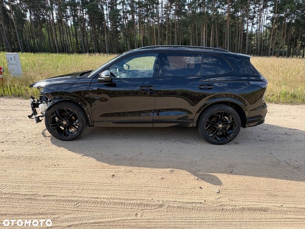 Volkswagen Tiguan 1.5 eTSI R-Line Plus DSG - 4