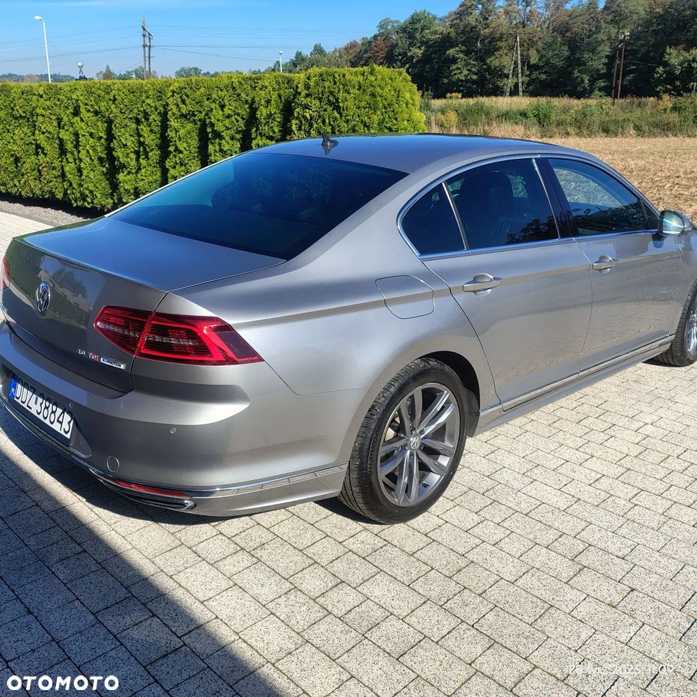 Volkswagen Passat - 5