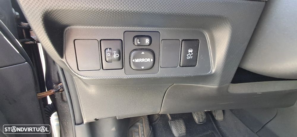 Toyota Auris 1.4 D-4D Sol - 16