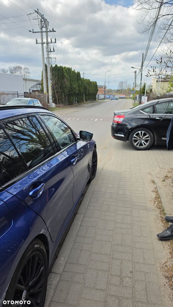 BMW Seria 3 330i M Sport - 25