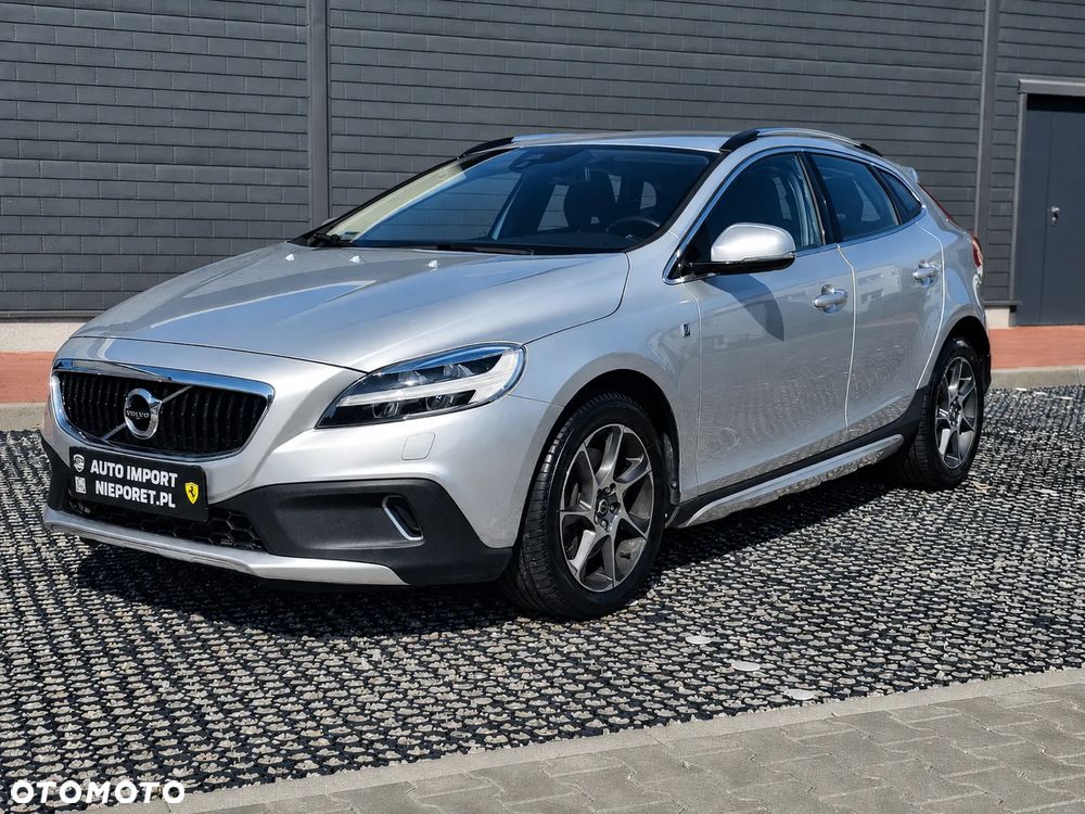 Volvo V40 T3 Drive-E R-Ocean Race - 28