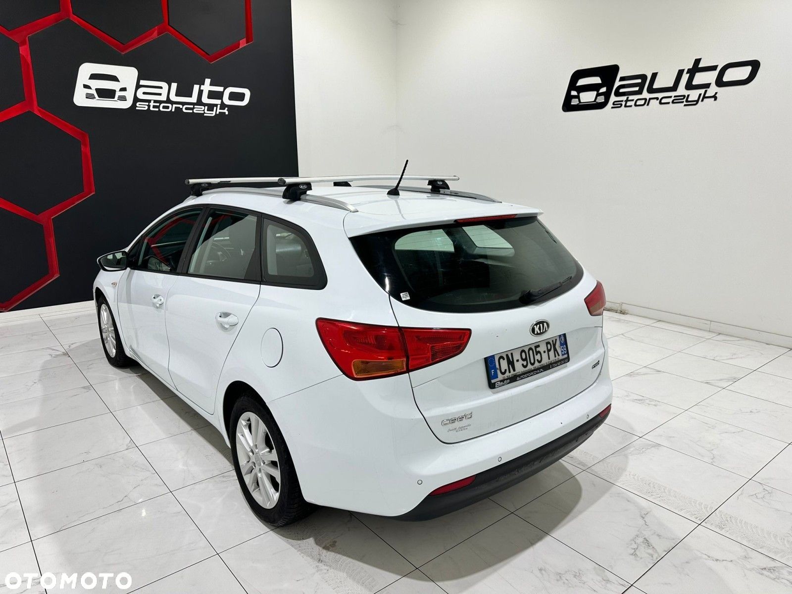 Kia Ceed - 1