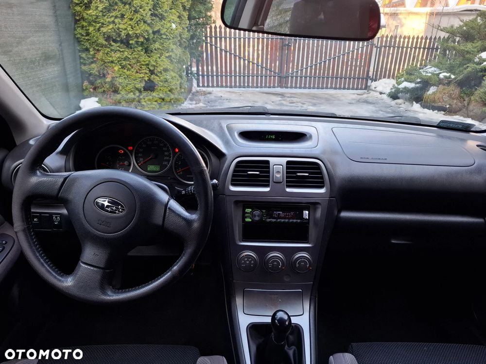 Subaru Impreza SW 2.0 RC - 24