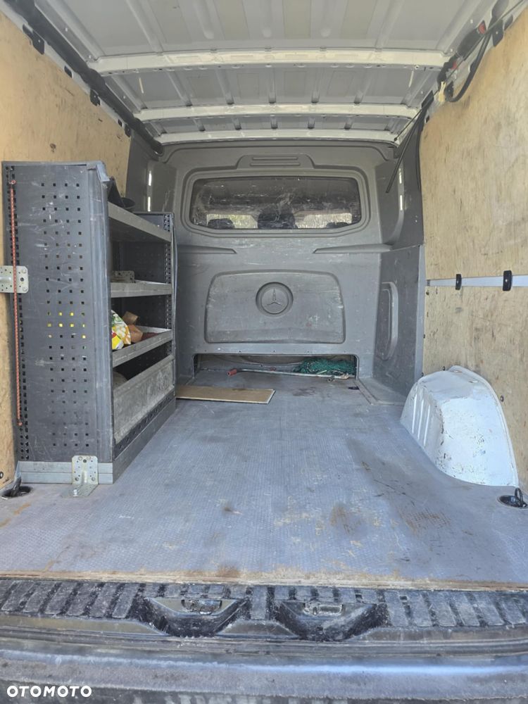 Mercedes-Benz Sprinter - 6