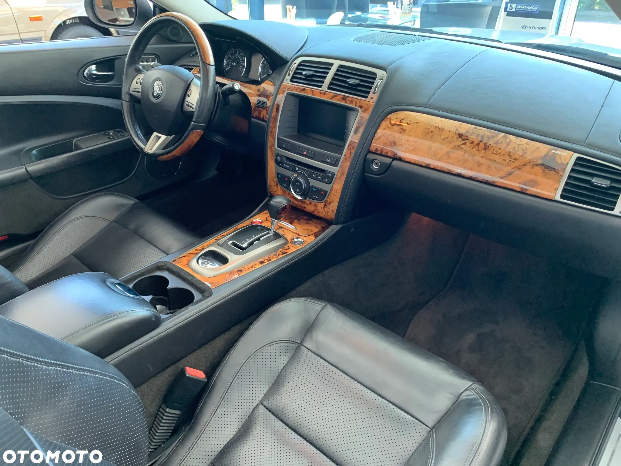 Jaguar XK 4.2 Coupe - 19