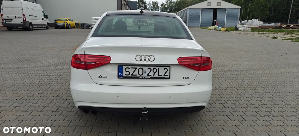 Audi A4 Limousine - 5