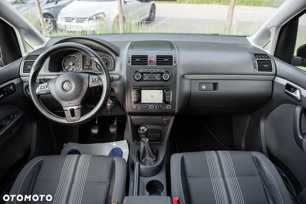 Volkswagen Touran 1.6 TDI DPF MATCH - 25