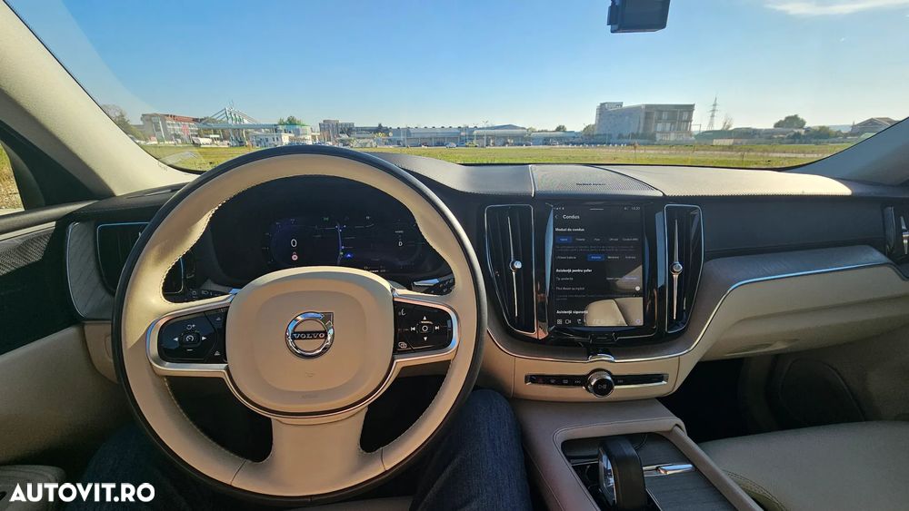 Volvo XC 60 Recharge T8 AWD AT Ultimate Dark - 19