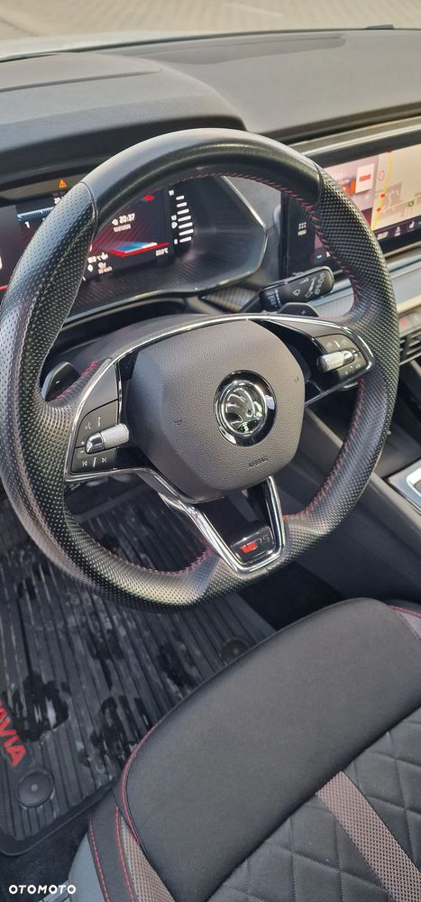 Skoda Octavia 2.0 TDI RS DSG - 16