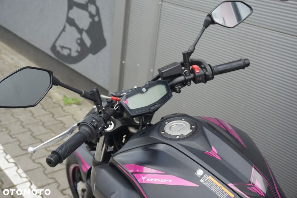 Yamaha MT - 19