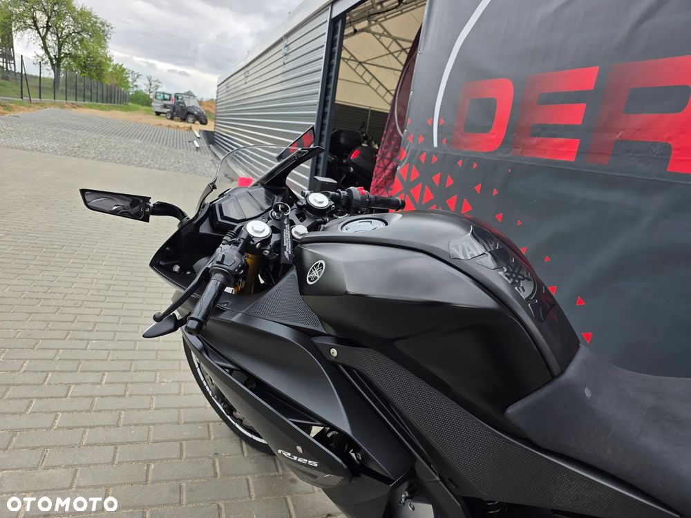 Yamaha YZF - 10