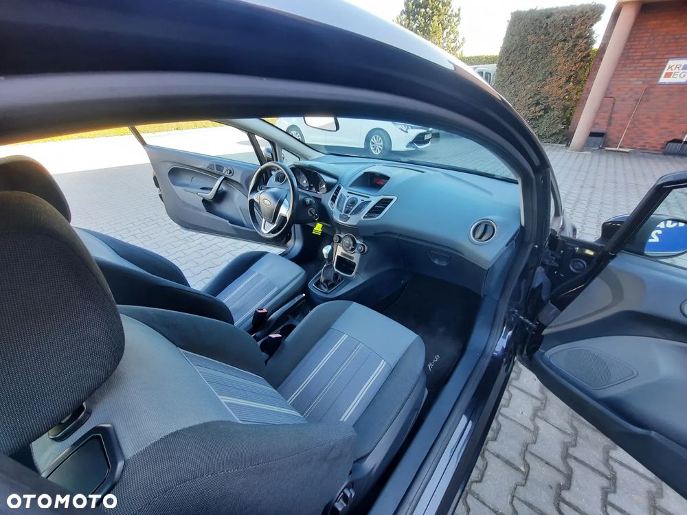 Ford Fiesta 1.25 Champions Edition - 9