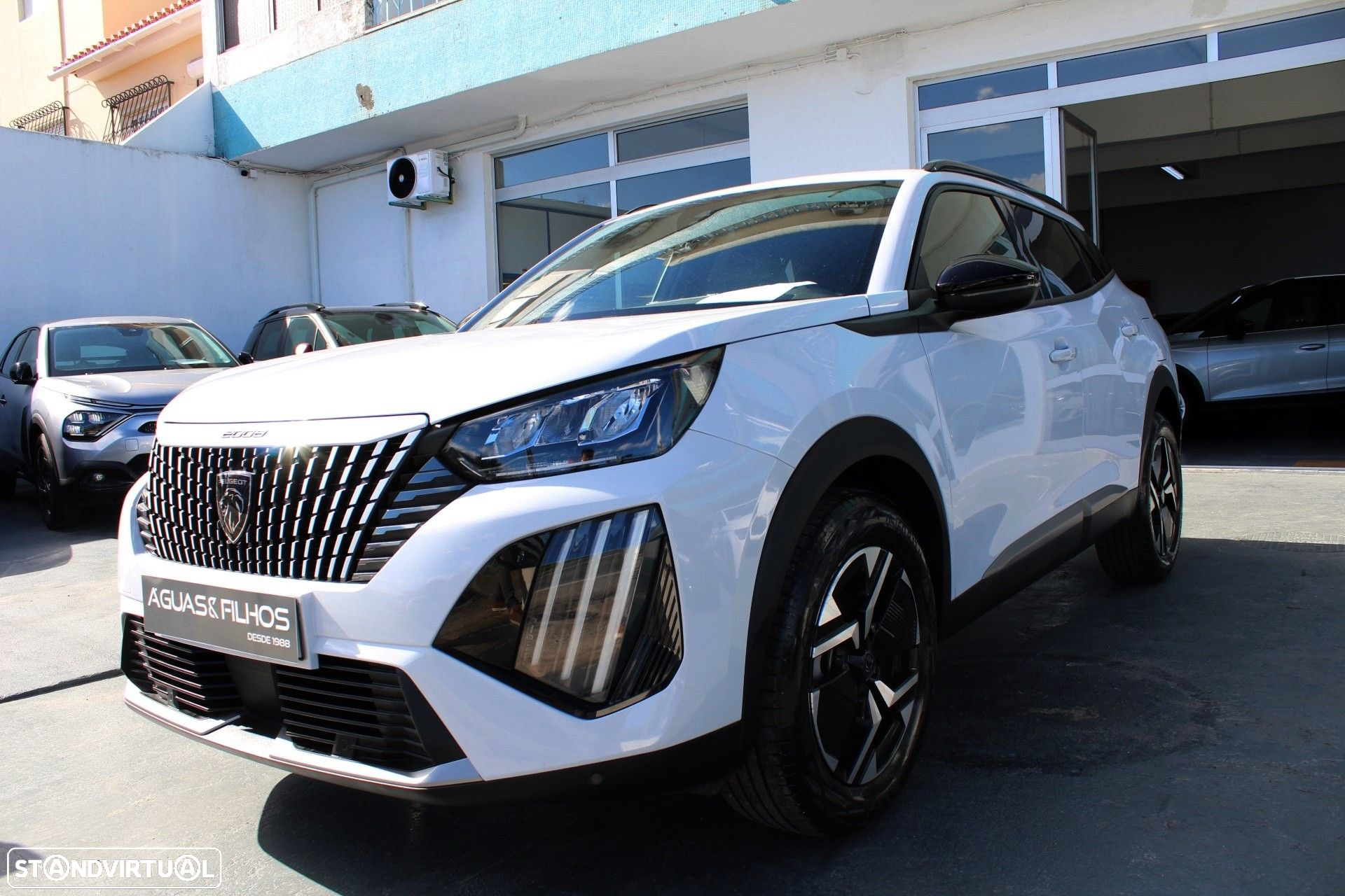 Peugeot 2008 1.2 PureTech Allure Pack EAT8 - 3