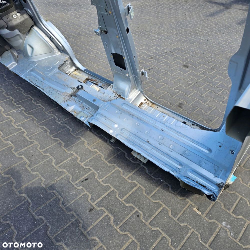 VW T6 DOKA bok ćwiartka podłużnica błotnik PRAWY PRZÓD - 3
