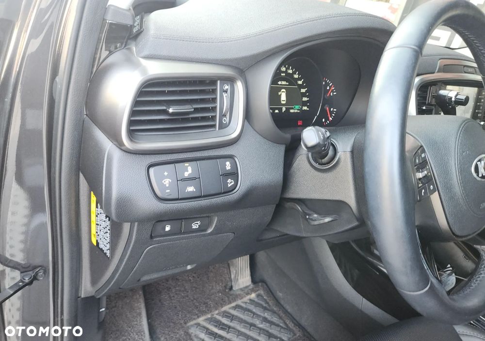 Kia Sorento 2.2 CRDi XL 4WD DCT 7os - 16