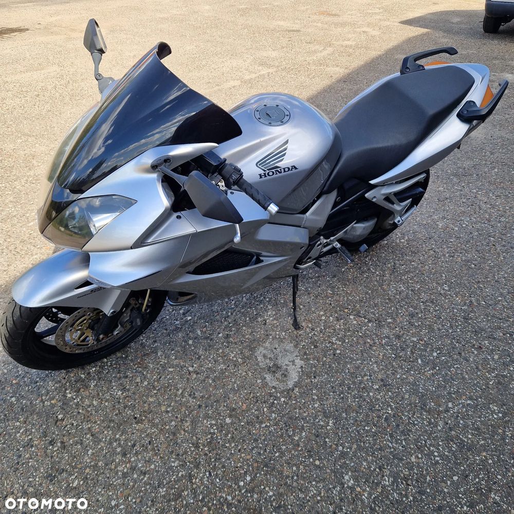 Honda VFR - 6