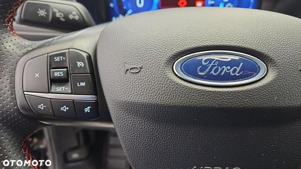 Ford Kuga 2.5 FHEV FWD ST-Line - 16