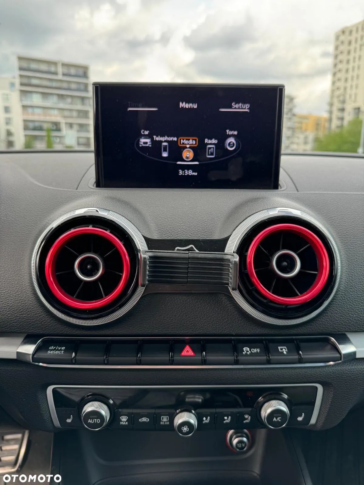Audi S3 ver-s-tronic - 14