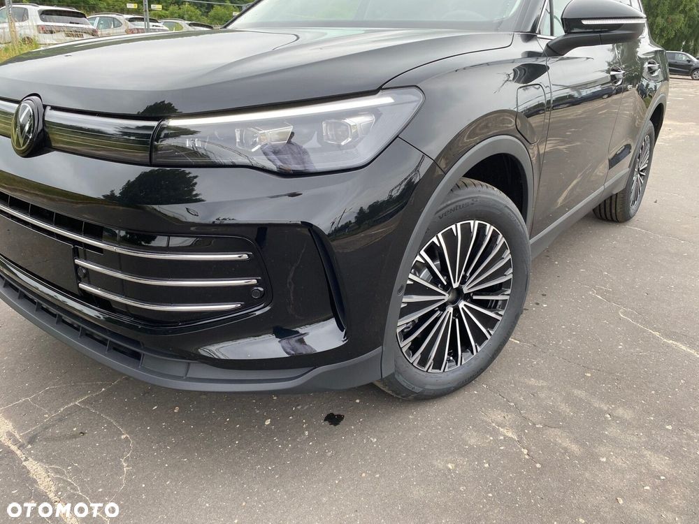 Volkswagen Tiguan - 3