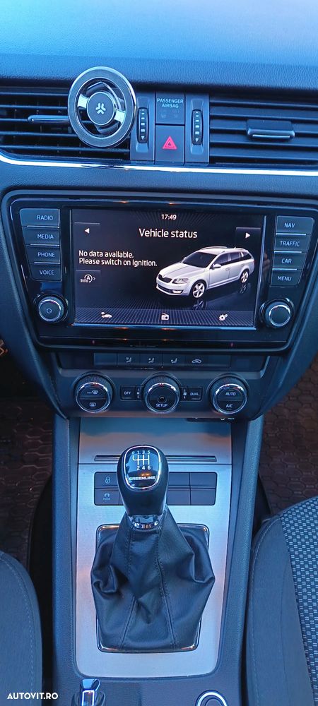 Skoda Octavia 1.6 TDI GREENLINE - 10