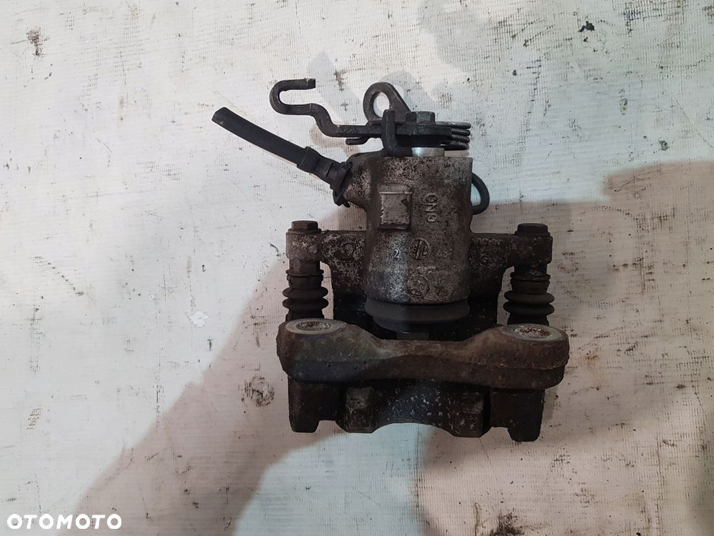 zacisk hamulcowy lewy tył vw audi skoda eu - 2