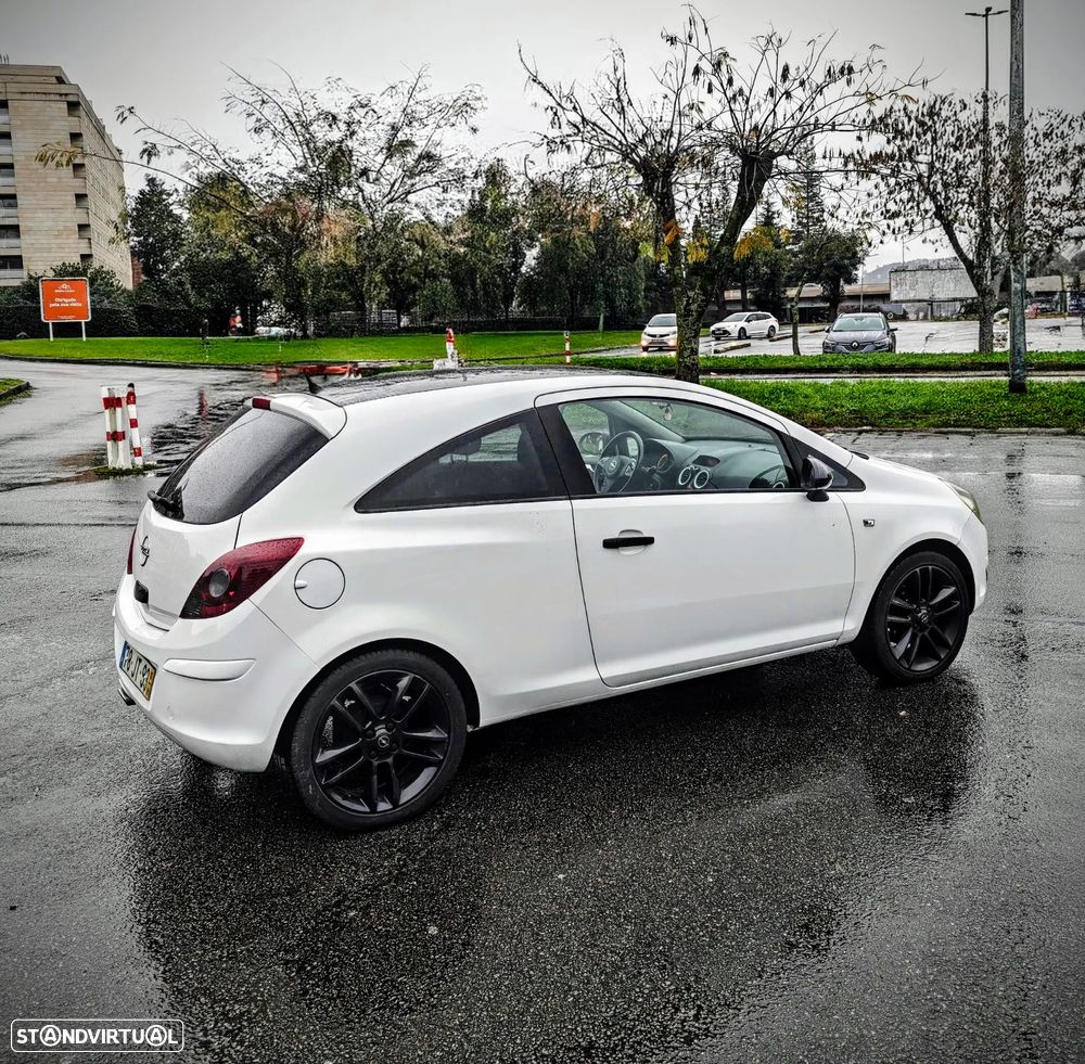 Opel Corsa 1.2 Black Edition 129g - 29